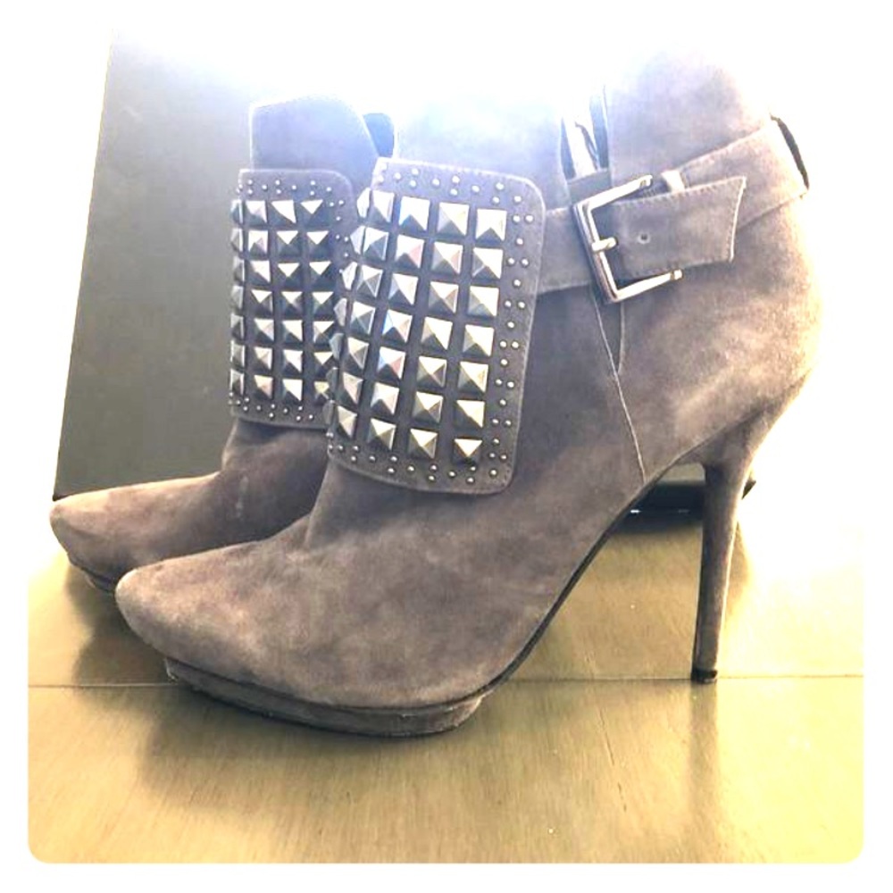 High heel booties